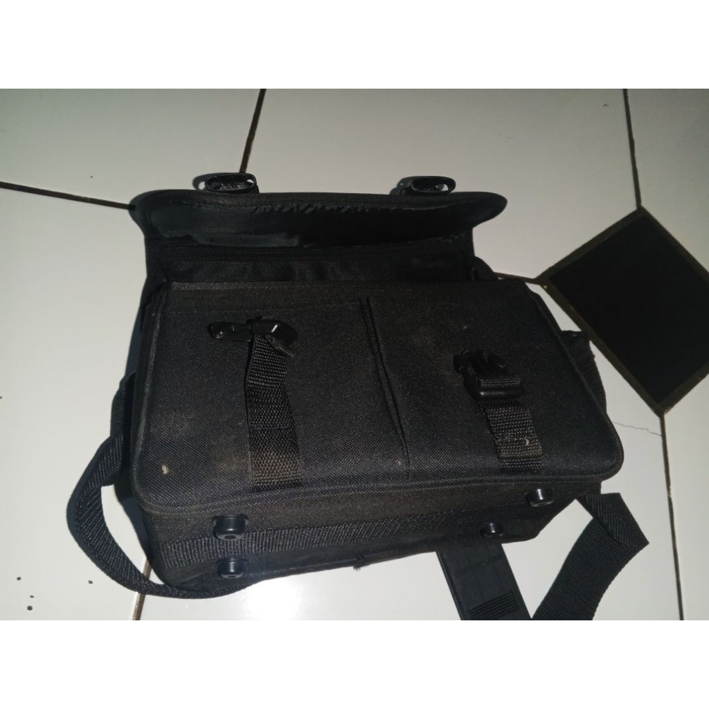 tas kamera canon
