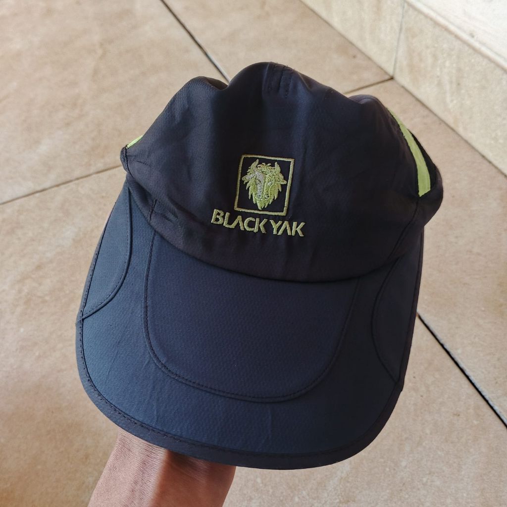 Topi Gunung BLACK YAK