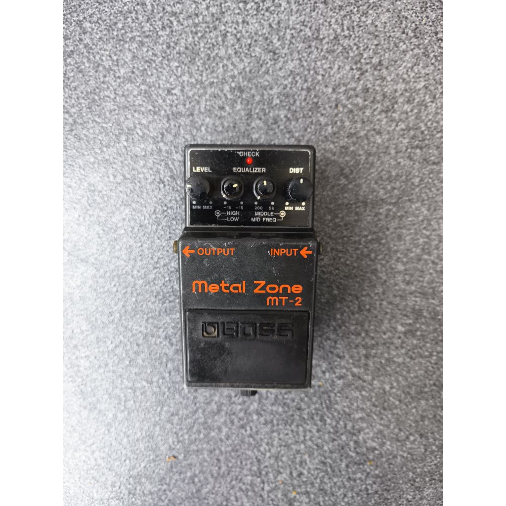 Jual pedal efek Boss Metalzone MT2