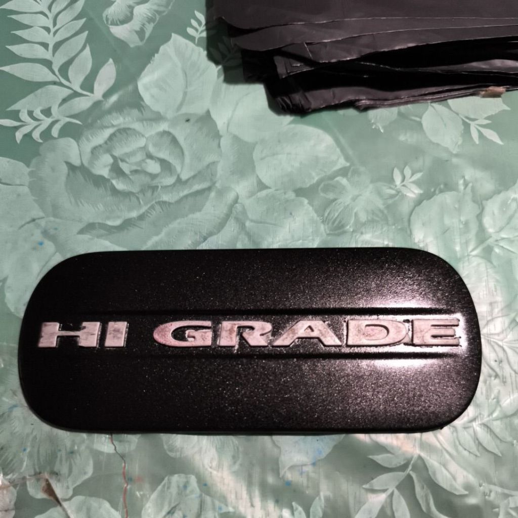 Emblem Hi Grade Isuzu Panther Kapsul Original Lelangan