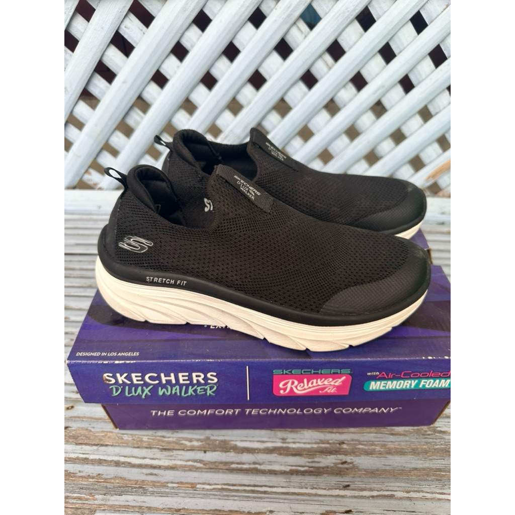 Sepatu Preloved/Second SKECHERS Original Hitam + kotak sepatunya