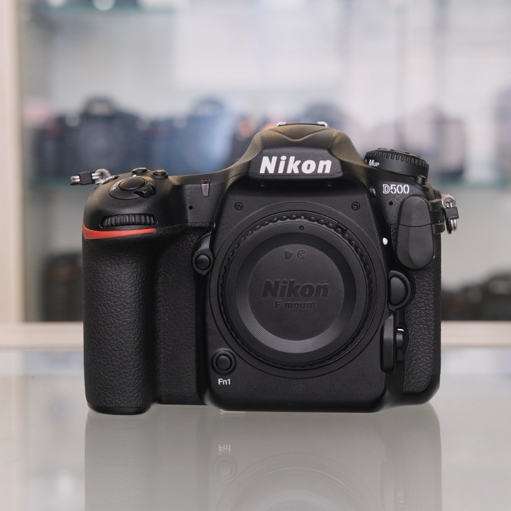 Kamera dslr nikon D500 mulus