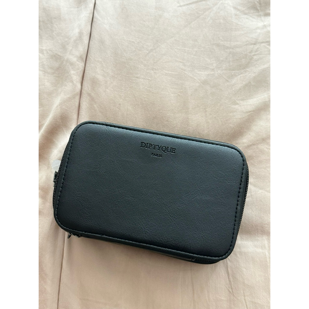 [READY STOCK SIAP KIRIM] QATAR AIRWAYS BUSINESS CLASS FIRST CLASS DIPTYQUE TRAVEL SIZE AMENITIES KIT