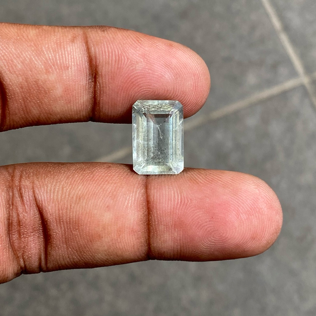 Batu Aquamarin Beryl Natural Aquamarine Batu Aquamarine Dim 14x10x7 CT 7.15