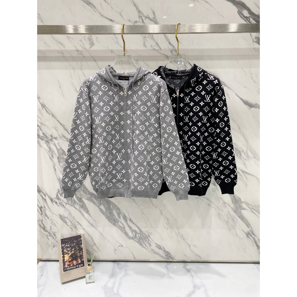 SWEATER BERTUDUNG LOGO HURUF LV EDISI 2025