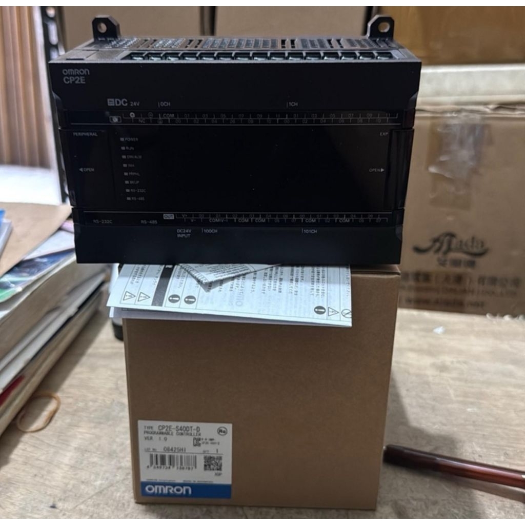 PLC OMRON CP2E-S40DT-D/CP2E-S40DT-D OMRON ORIGINAL