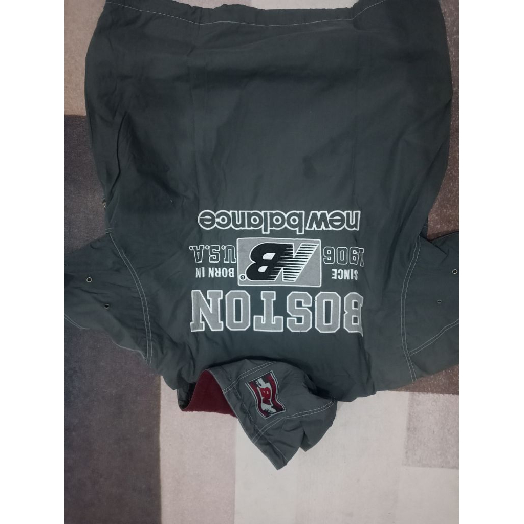 jaket new balance outdoor bekas