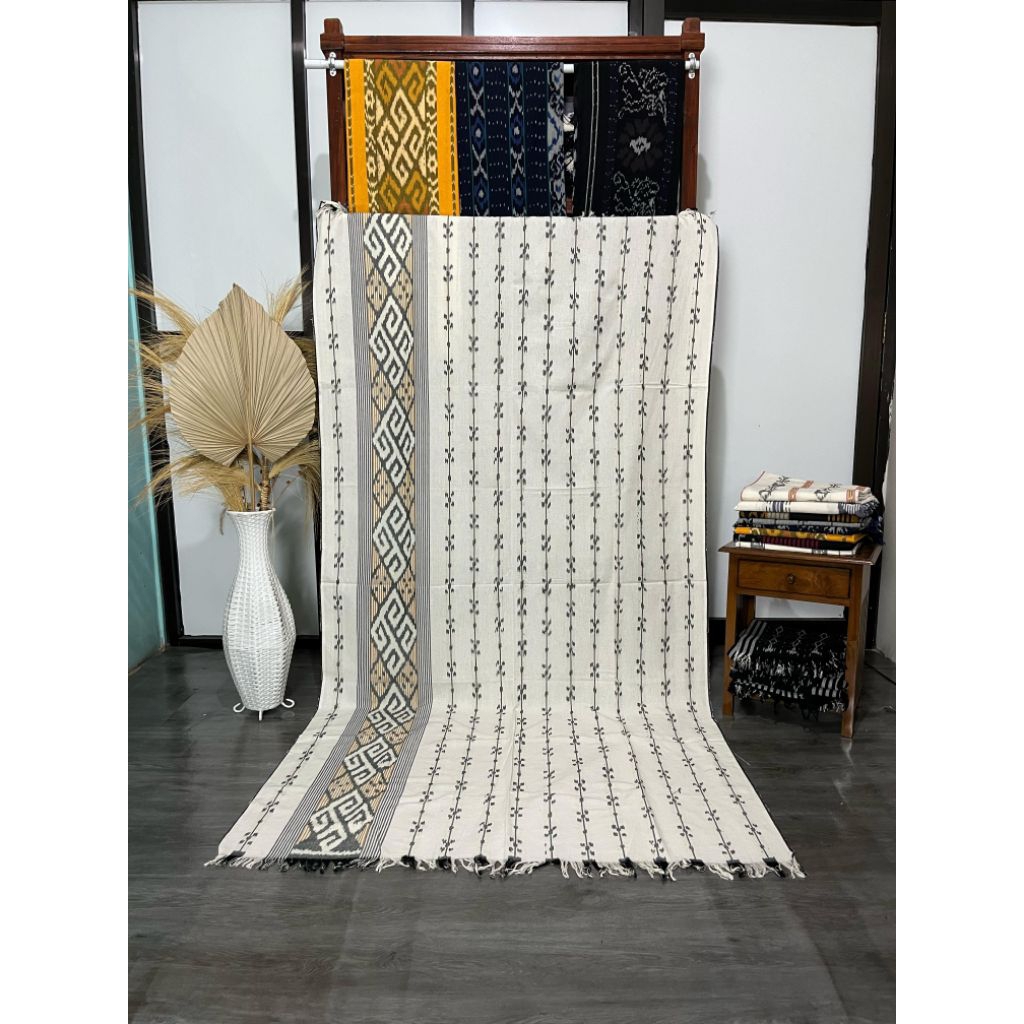 [FANTASY ETNIK]KAIN TENUN JEPARA|KAIN TENUN TROSO|KAIN TENUN TORAJA|KAIN TENUN MOTIF(RINTIK PARUKI P