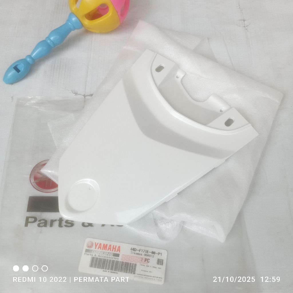 cover tail pet stop sambungan body belakang yamaha xeon karbu xeon rc xeon gt putih hitam 44D ori or