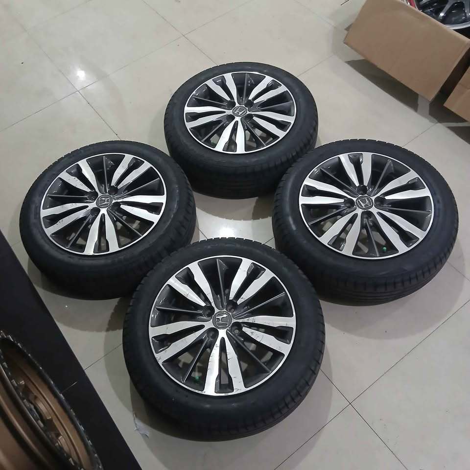 VELG MOBIL ORI STD JAZZ RS RING 16 LUBANG BAUT PCD 4X100 BAN PELEK