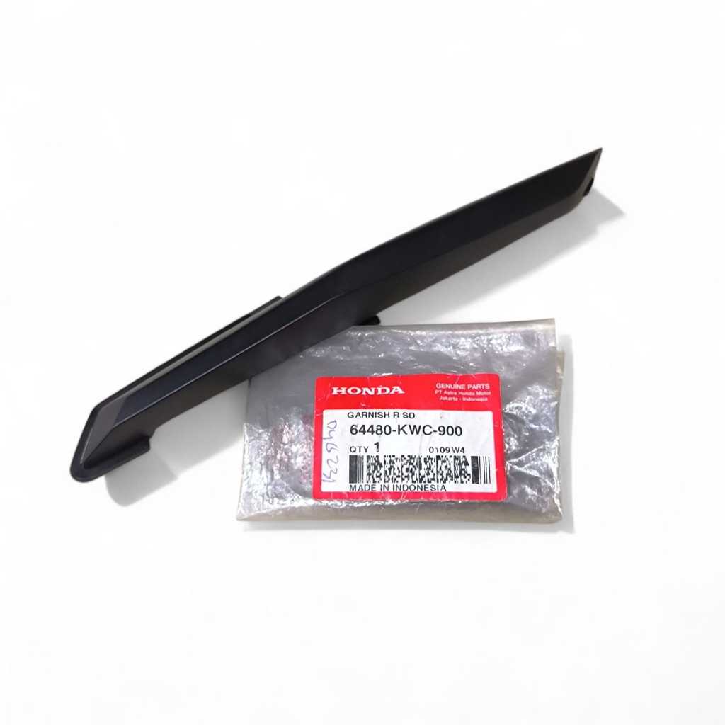 HONDA COVER GARNISH R KANAN HONDA CS1 CS1 125 64480-KWC-900 ASLI AHM 100%