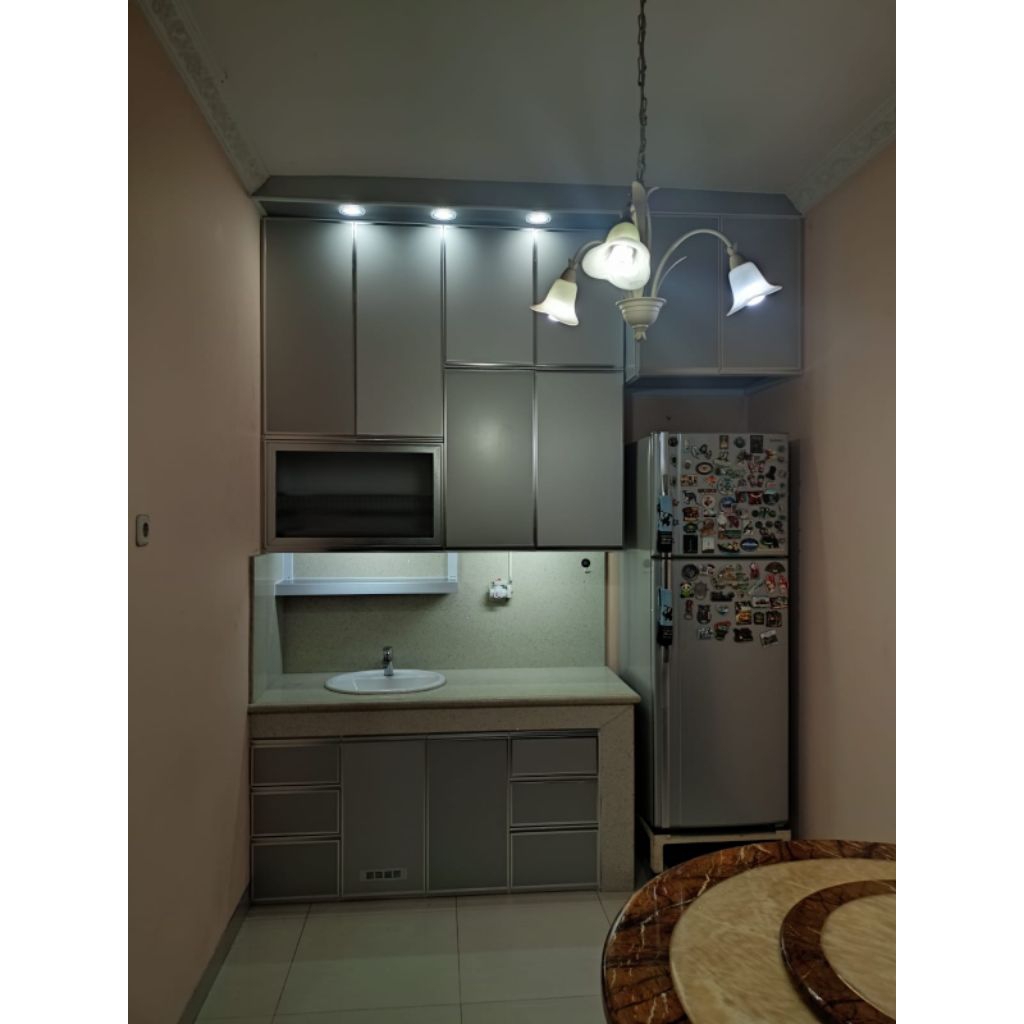 kitchen set aluminium minimalis
