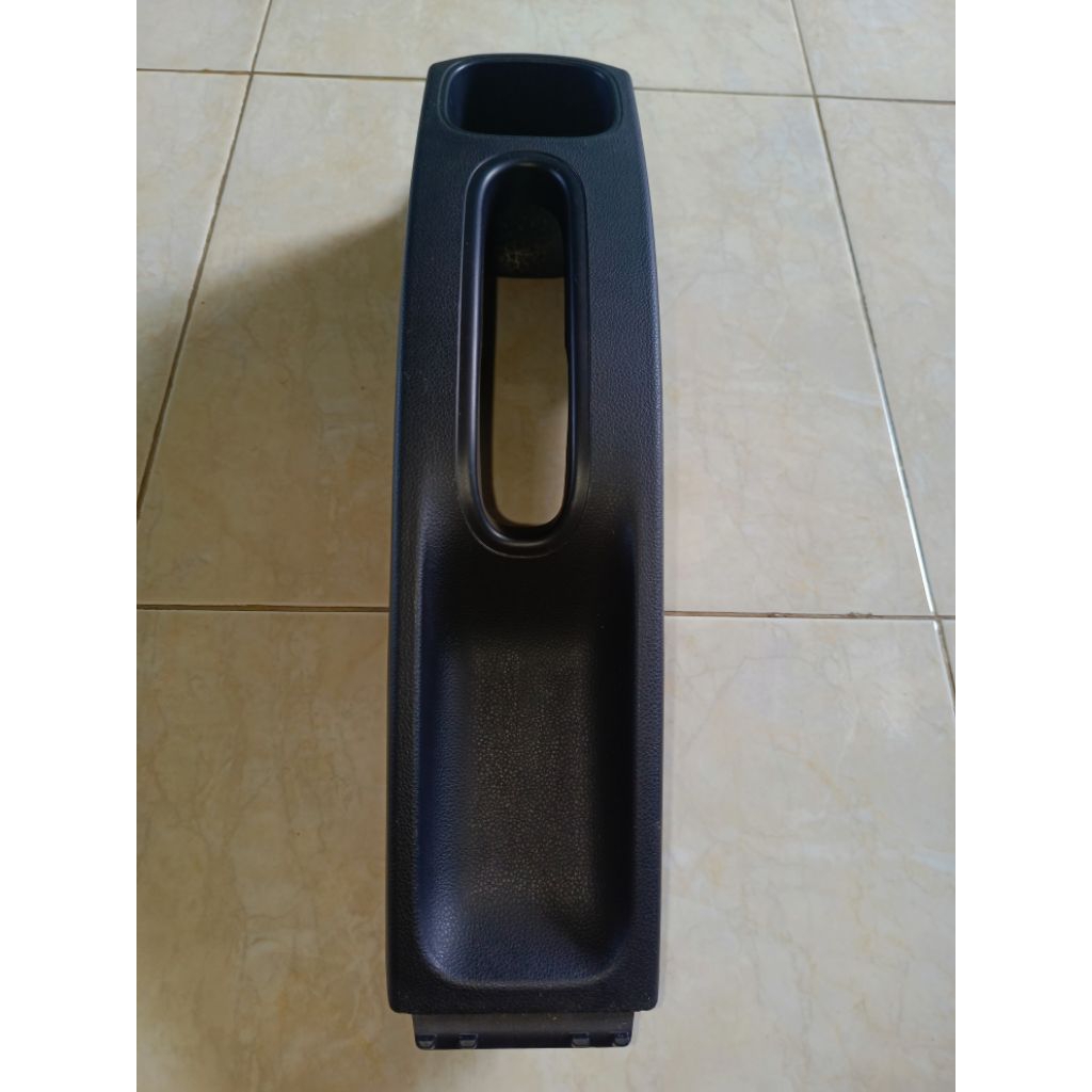 CONSOLE BOX AGYA/ AYLA ORIGINAL