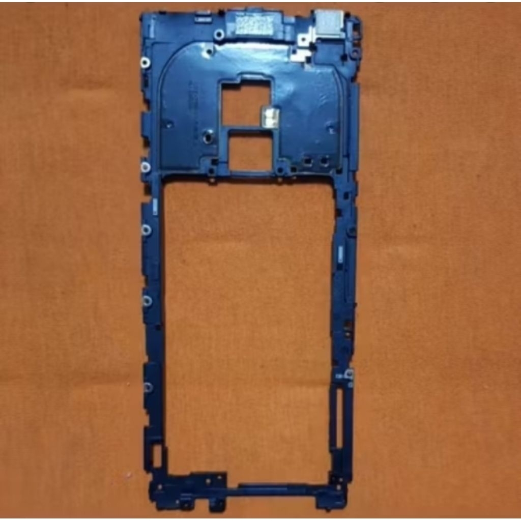 Tutup Mesin Sony XZ3