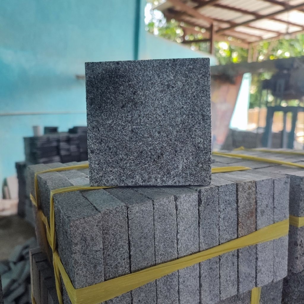 batu alam andesit bakar dinding dan lantai