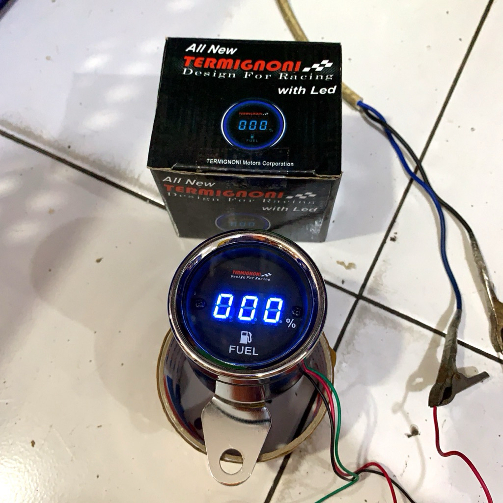 Fuel meter Ampere pengukur bensin Racing LED digital persen % Universal Motor