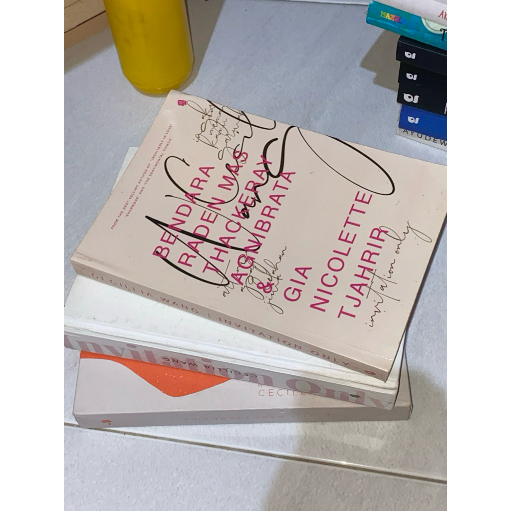 Preloved novel CECILLIA WANG