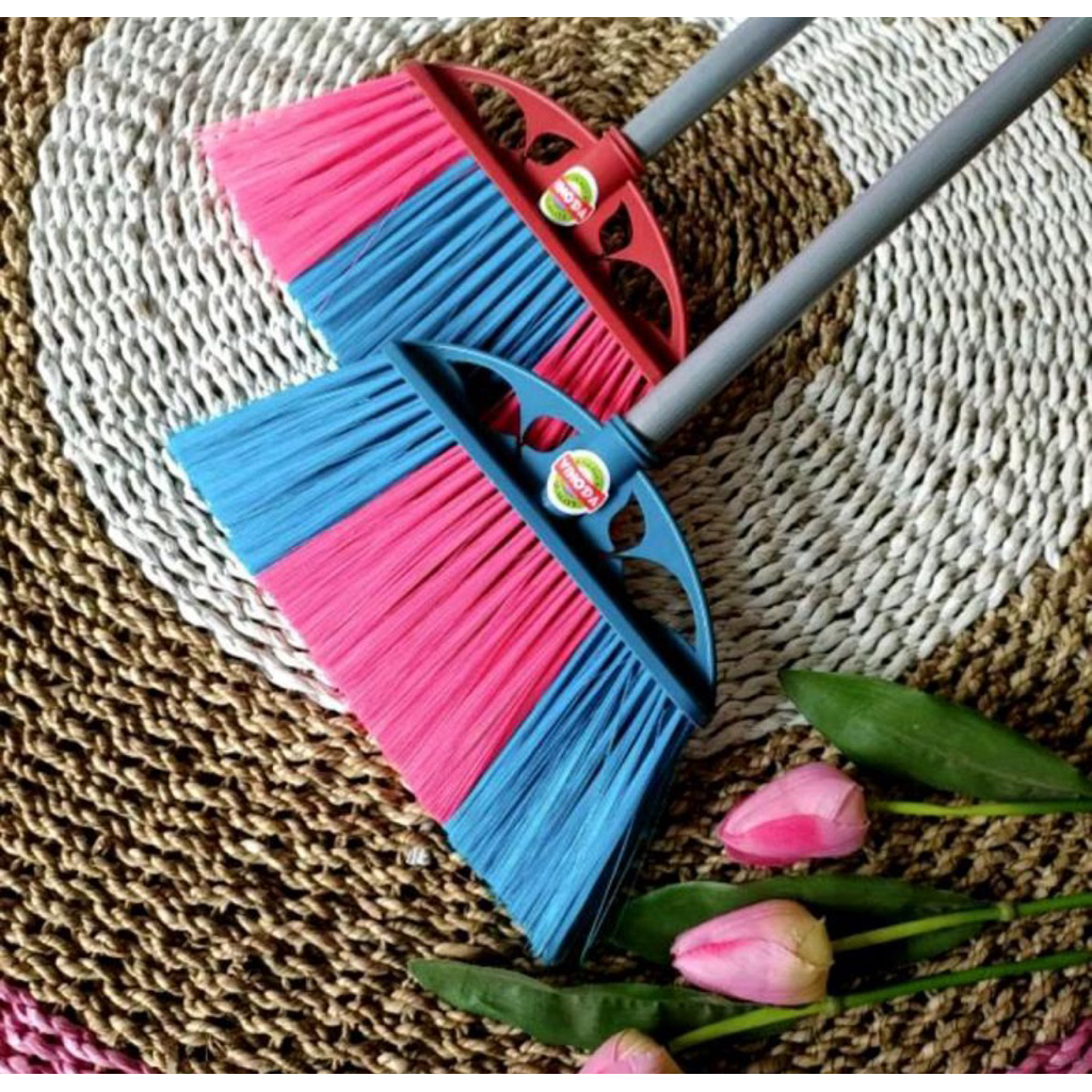 Sapu lantai//sapu daun vinoda