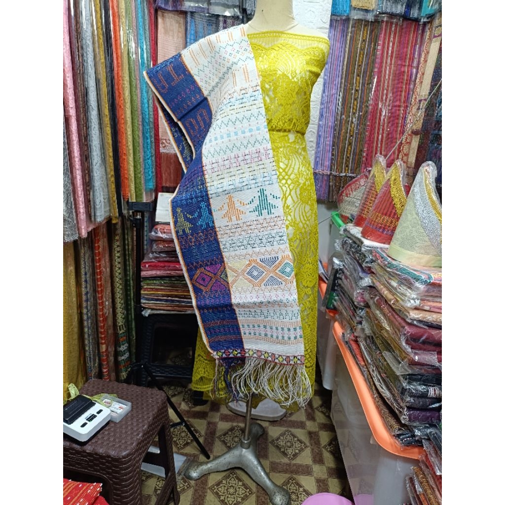 Ulos Sadum Tenun Tarutung Motif Mangiring