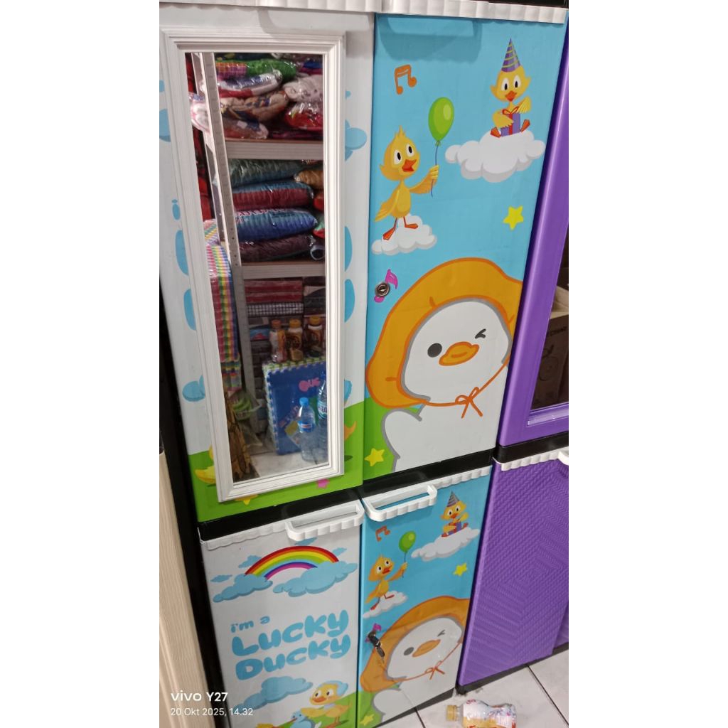 lemari plastik pakai gantungan(pengiriman khusus jnt cargo/id express)