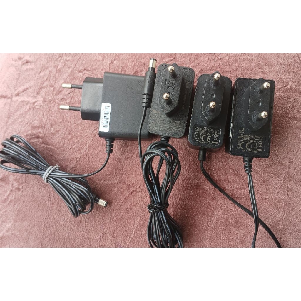 Adaptor MEIC 12V 1A cabutan ori