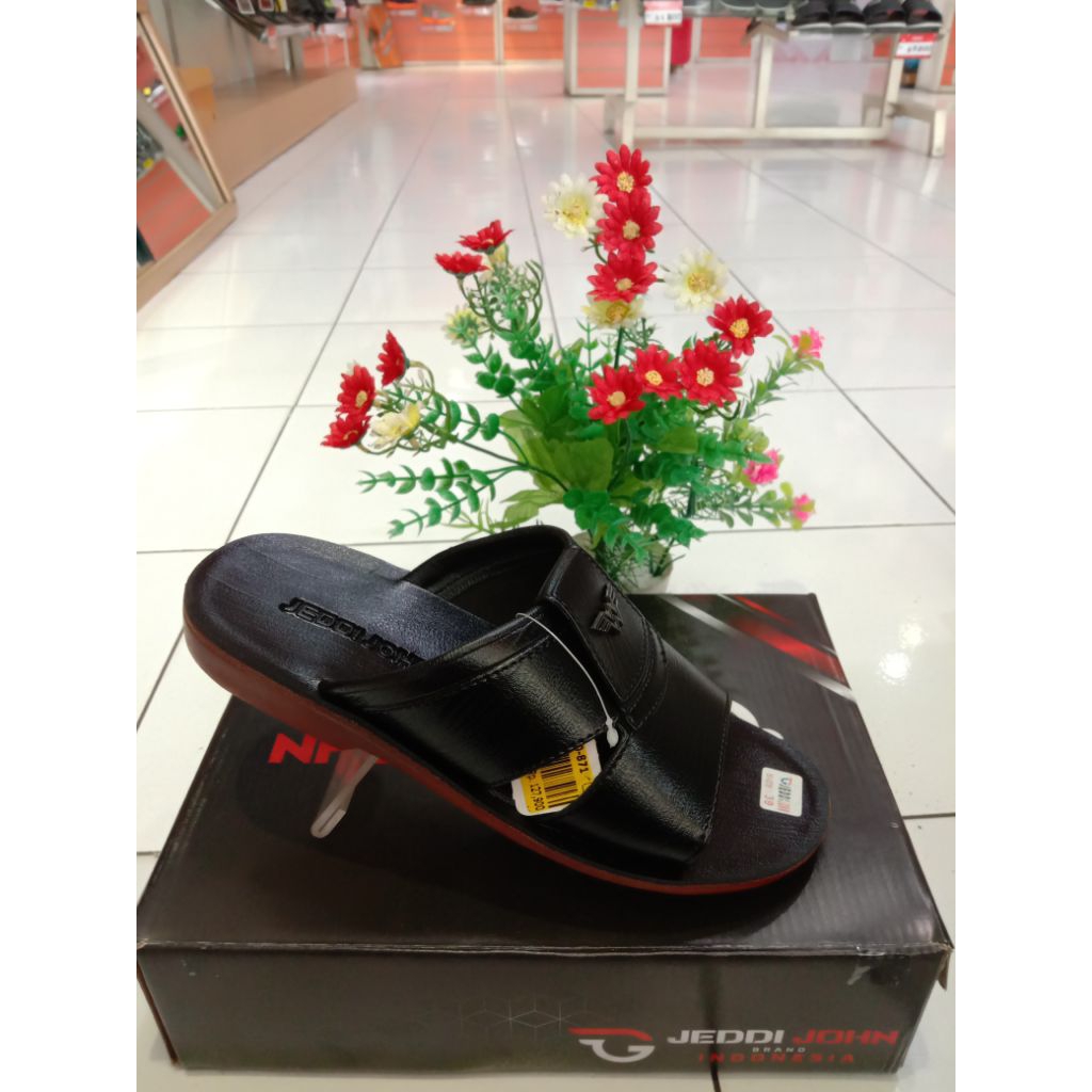 jeddi john sandal selop dewasa Rado 402 hitam