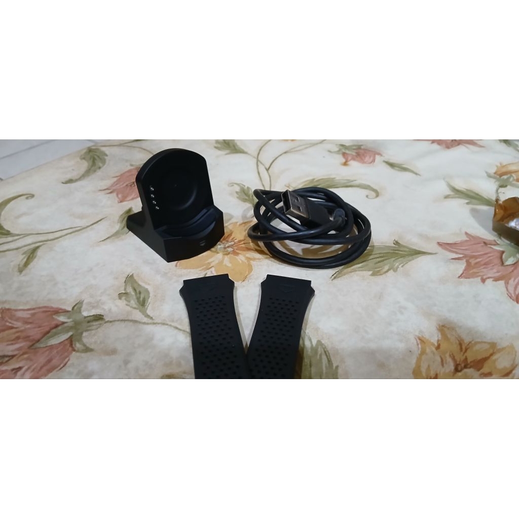 Black Rubber Strap + Charger Tag Heuer Connected Calibre E4 45mm