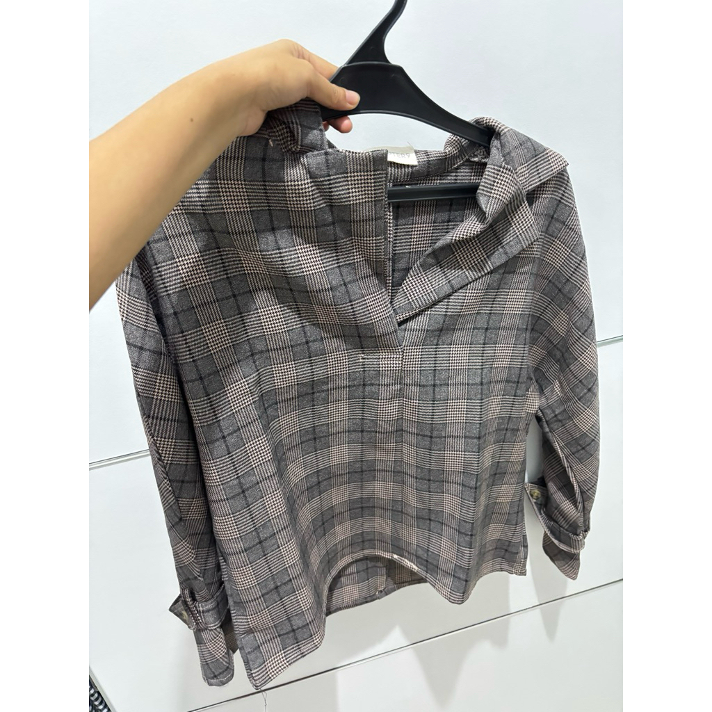 Preloved Blouse Chapter9 Size S