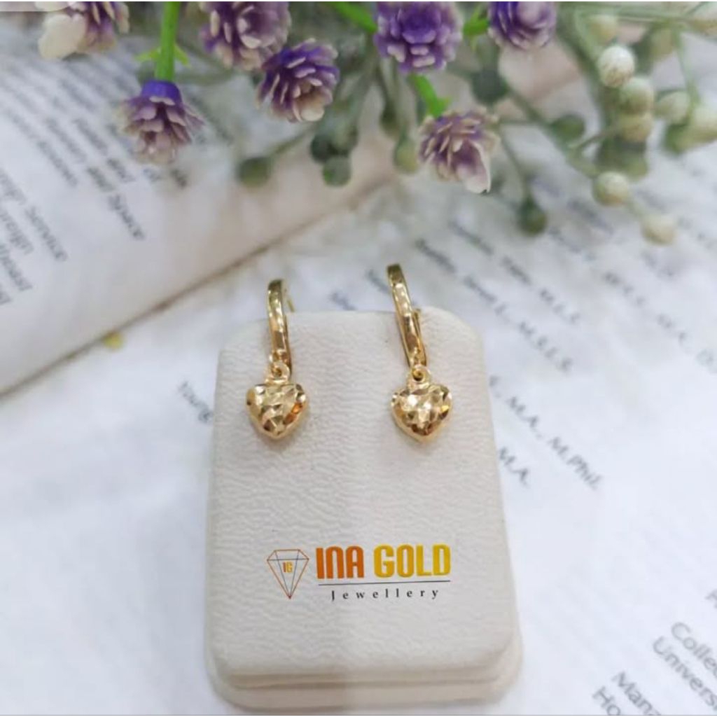 Anting Knip Love Ukir Mas Kuning