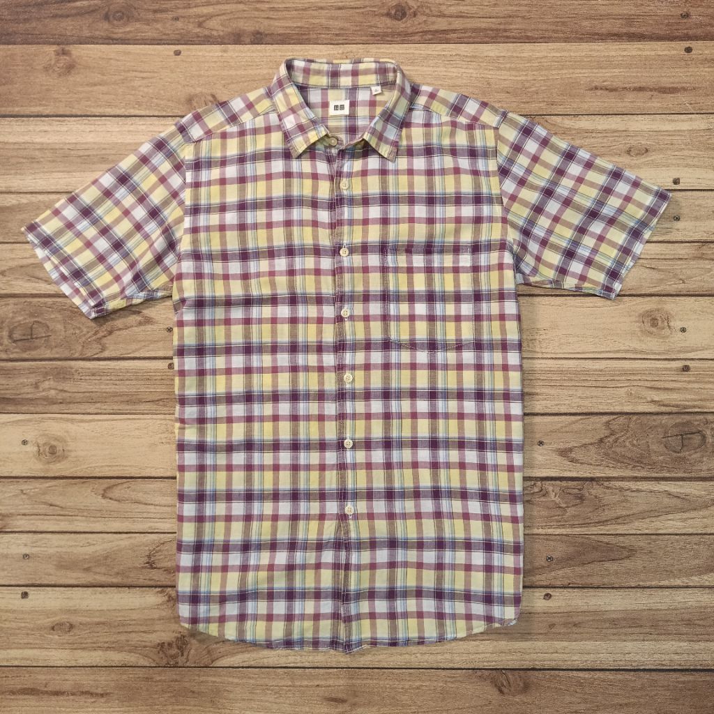 (Preloved) Kemeja Pria Linen Uniklo Lengan Pendek | Size L