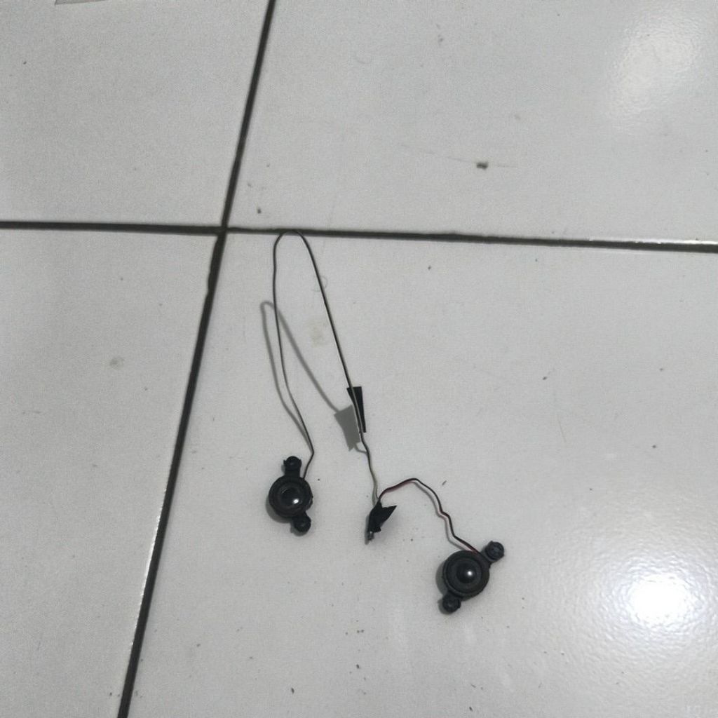 Toshiba Satellite C800D speakers