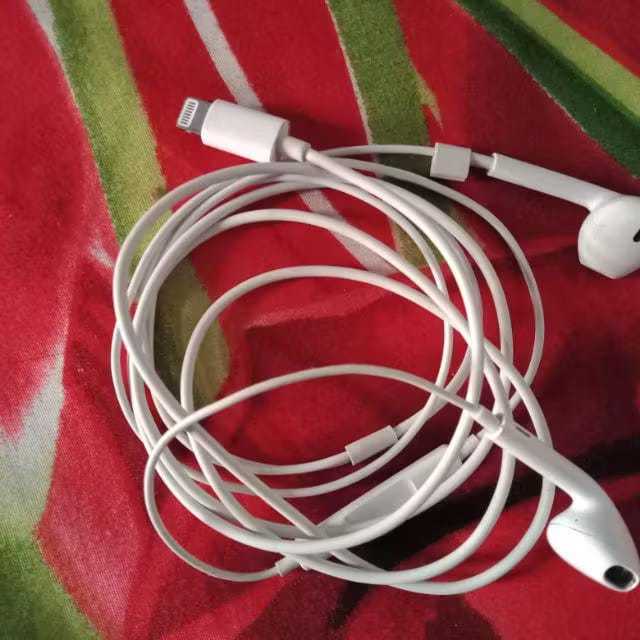 Hedset Iphone 11 Pro  lightning Original