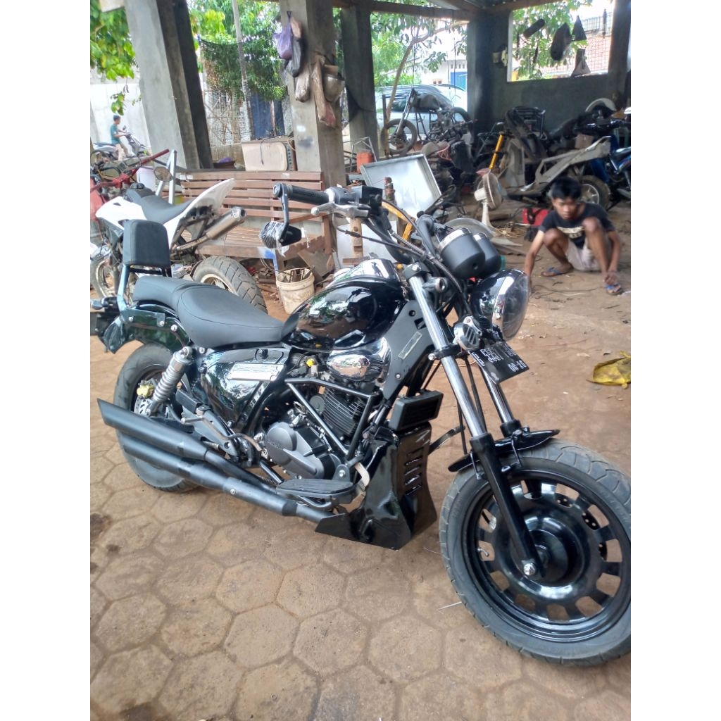 senderan / sandaran Benelli Efi dan Evo, Daelim Kanzen ,, Bobber