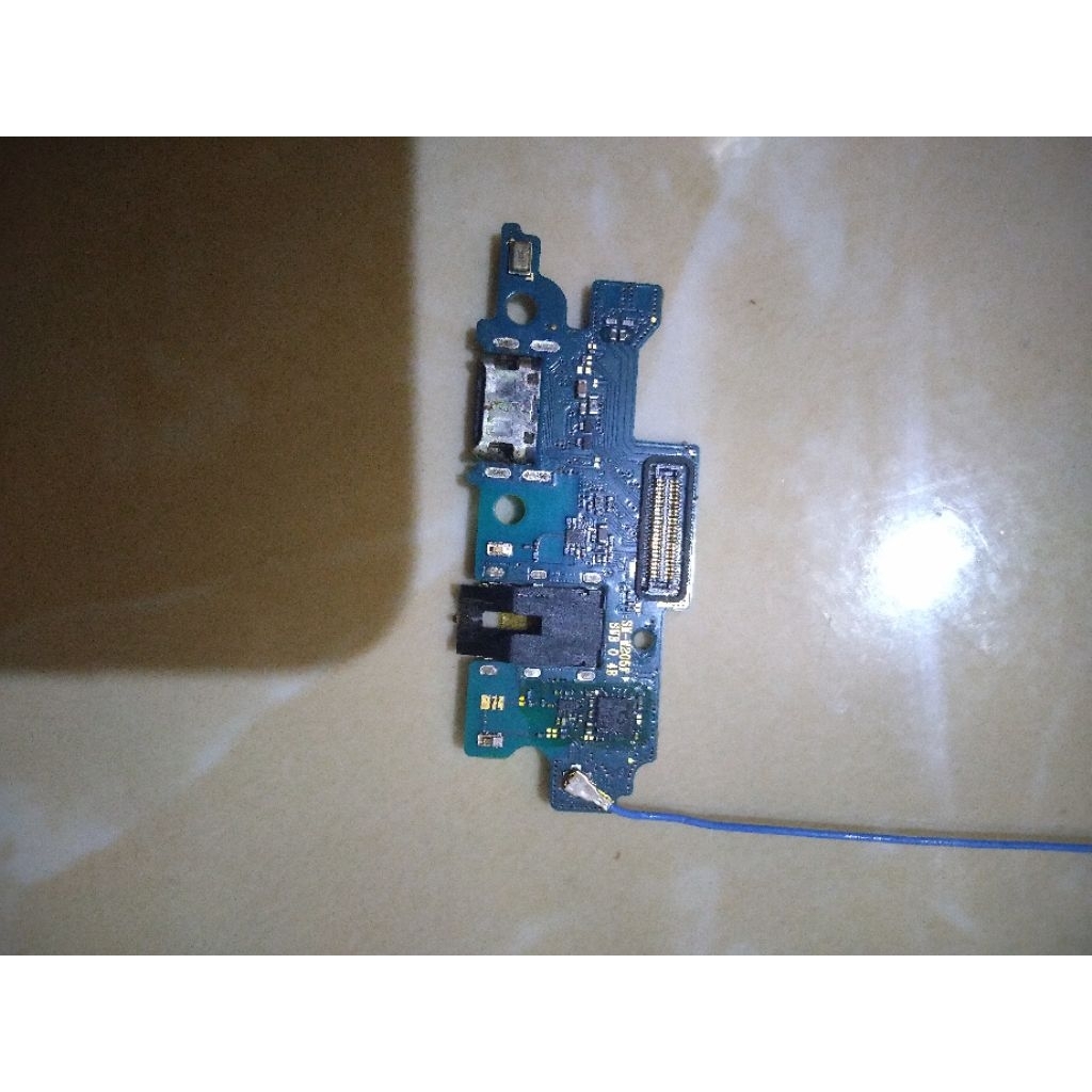 papan charger samsung m20 original