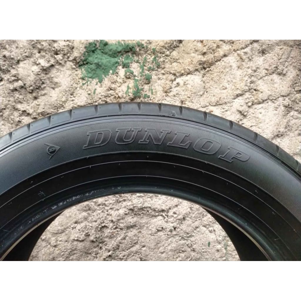 Ban Mobil Copotan Ring 18 Merek Dunlop Sport Maxx Ukuran 235/60 R18 Second Tubles