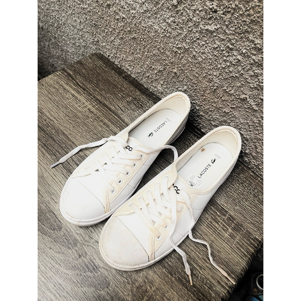 sepatu kets kulit Lacoste Ziane Chunky putih