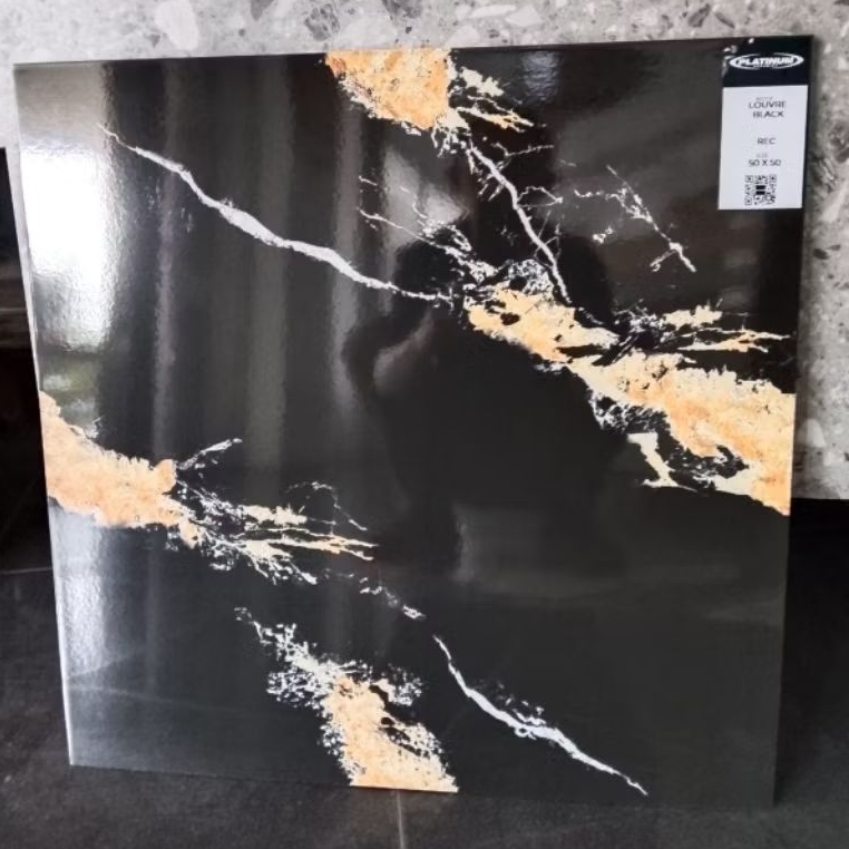 Keramik Ukuran 50x50 Lantai Hitam Glossy Nat Cutting