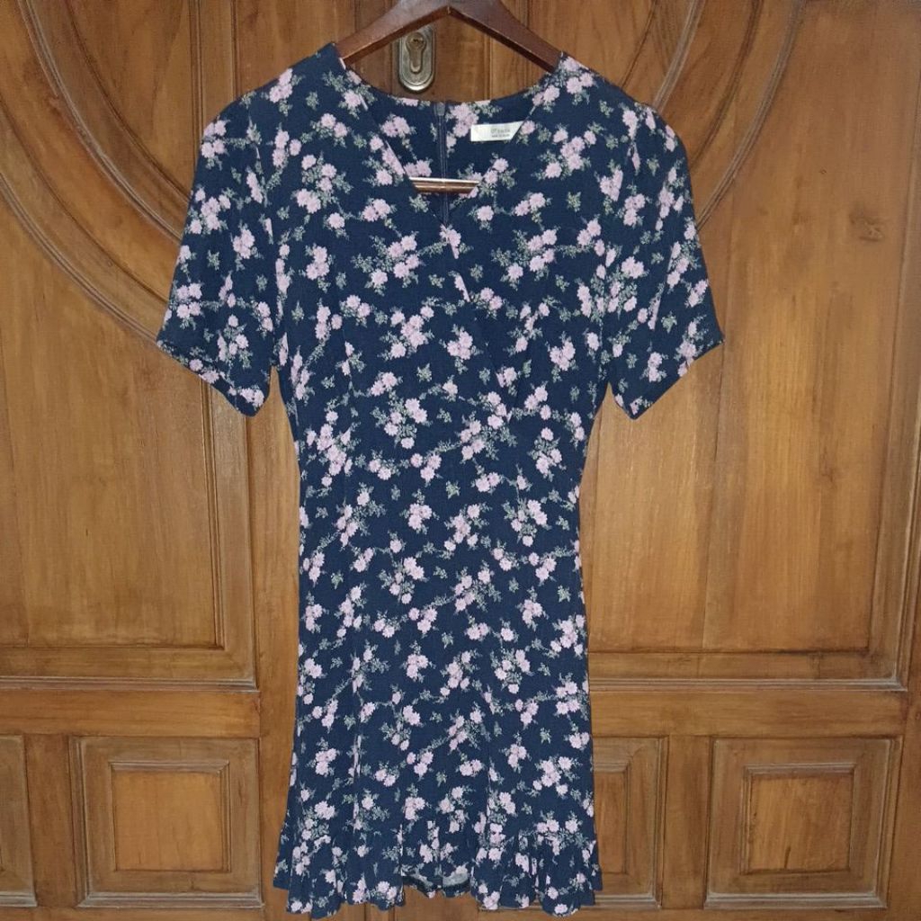 PRELOVED O'RORA Dress Mini Slimfit Lengan Pendek Wanita Navy Motif Bunga Lilac LD 76