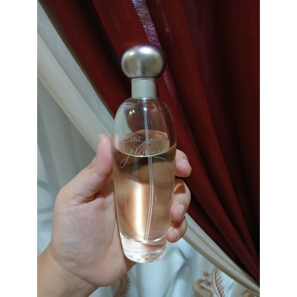 Estee Lauder Pleasures Lightly Used