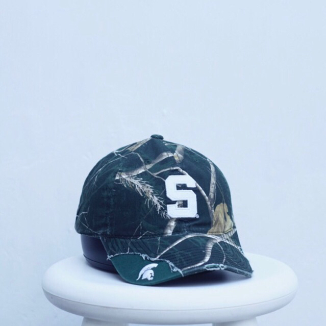 Michigan State Spartans baseball S logo realtree cap