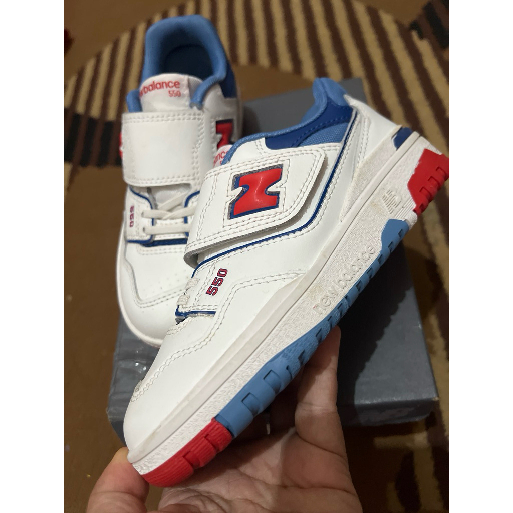 Preloved Sepatu New balance 550 dipakai sekali MULUS