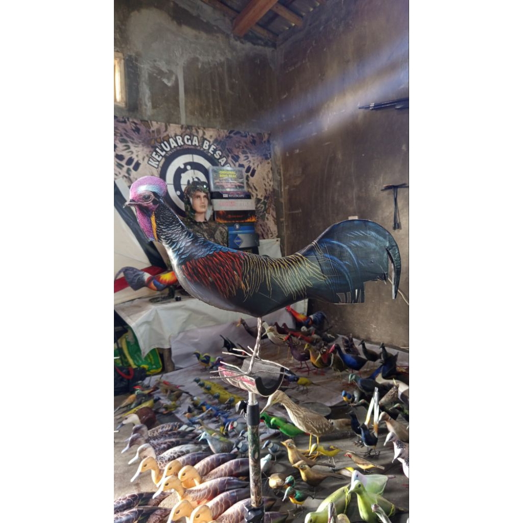 Patung jantan ayam hutan hijau jantan jontrot ayam jantan cawehwer dekorasi taman ayamhutan bonela h