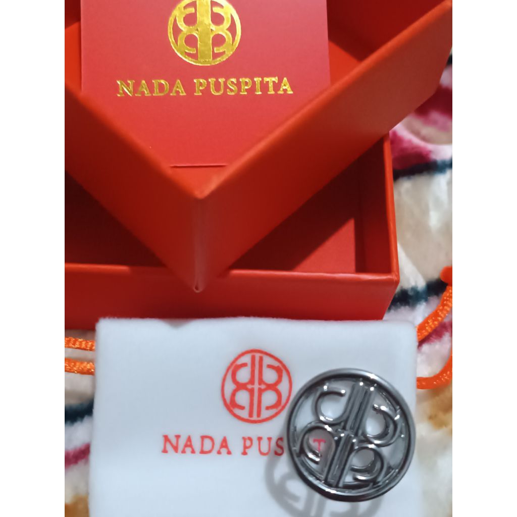 Vivetta Ring Brooch Nada Puspita