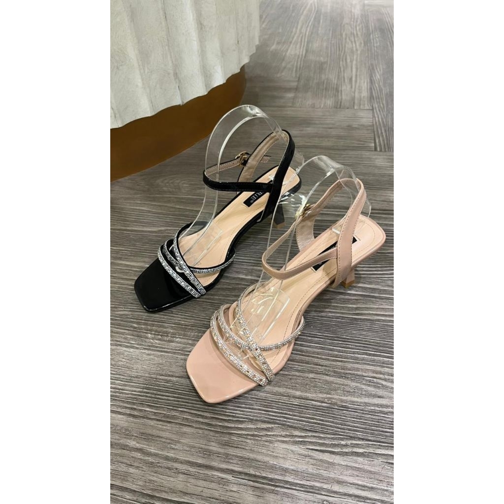 2258 - 2 VALERiE SHOES