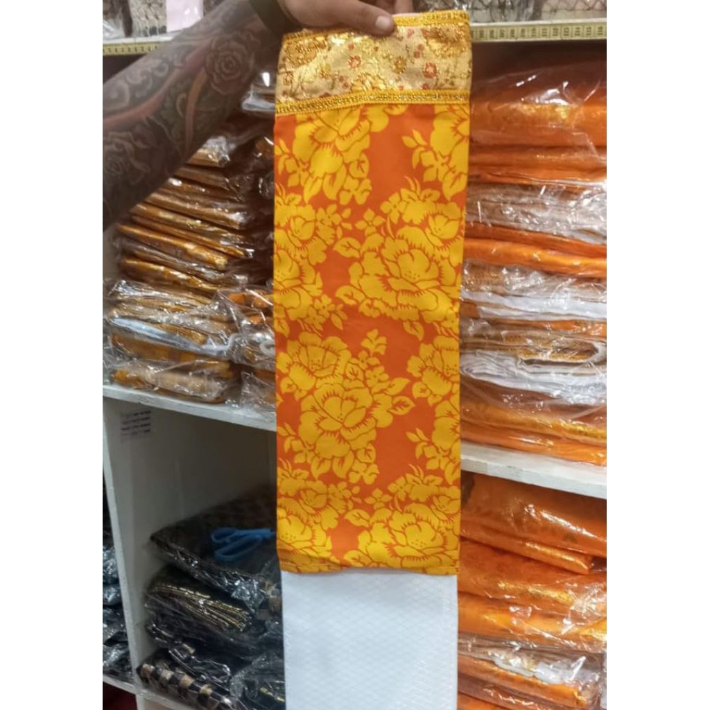 wastra pelinggih putih kuning BSW