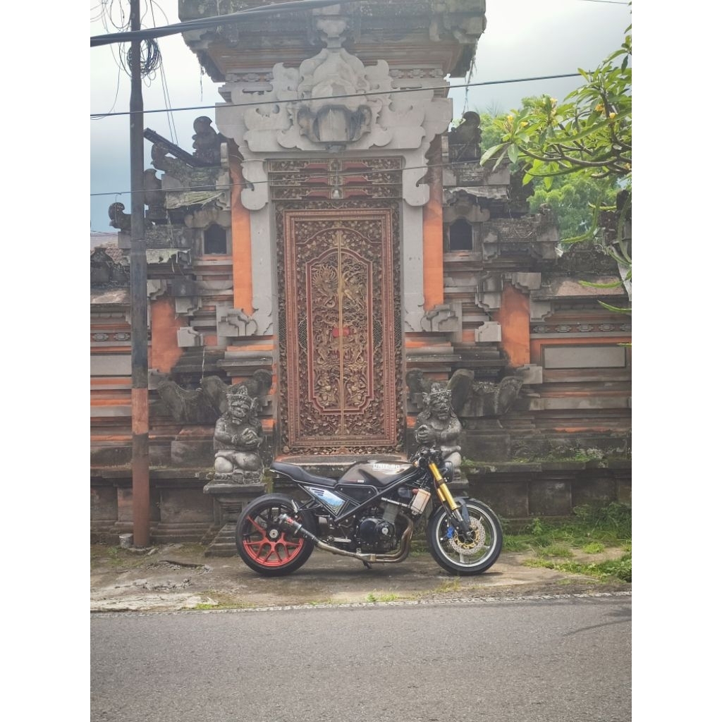 Motor Suzuki Bandit 400