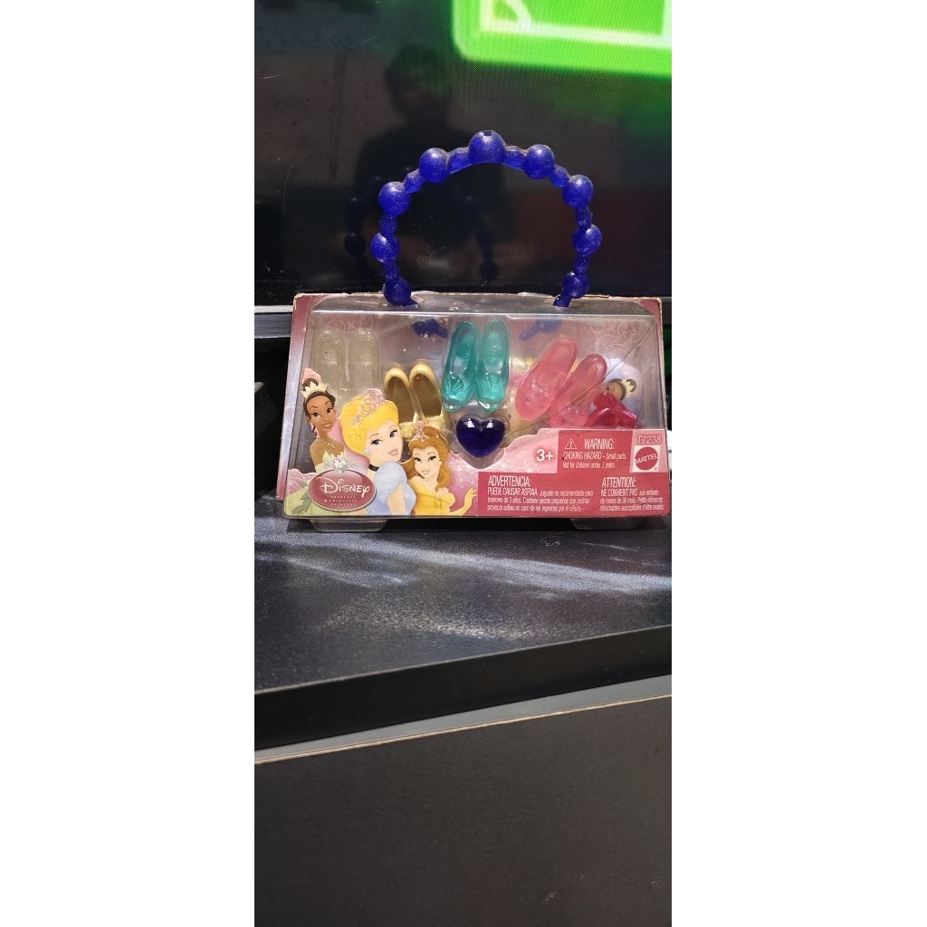 Sepatu Barbie Disney Princess