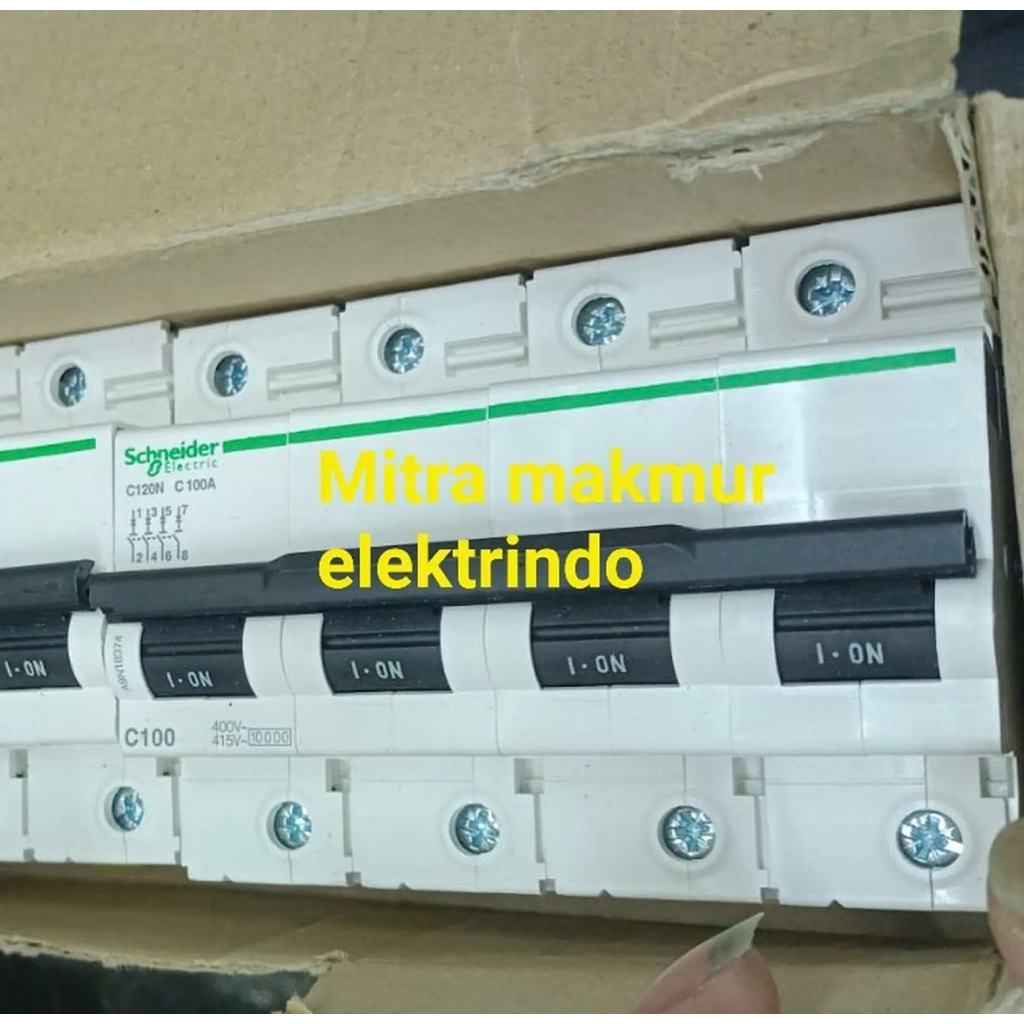 Mcb Schneider C120H D100 4P / mcb schneider C120H 100A 4P / mcb schneider 4p 100a c120h