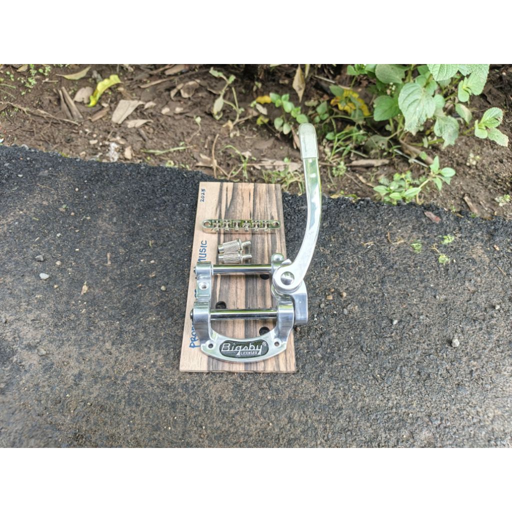 Bridge Gitar Bigsby B50 Vibrato