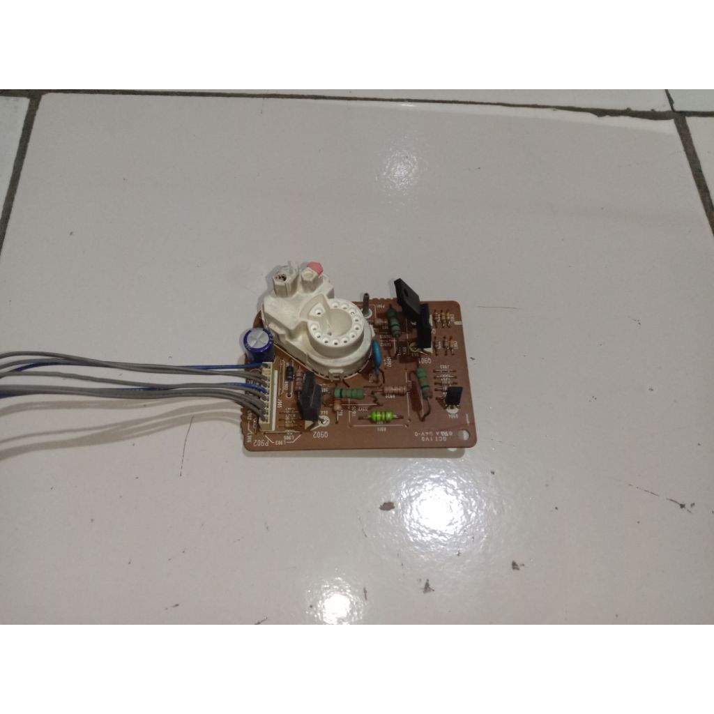 rgb tv LG 21inch layar plat